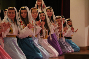 bosnische Tanzgruppe